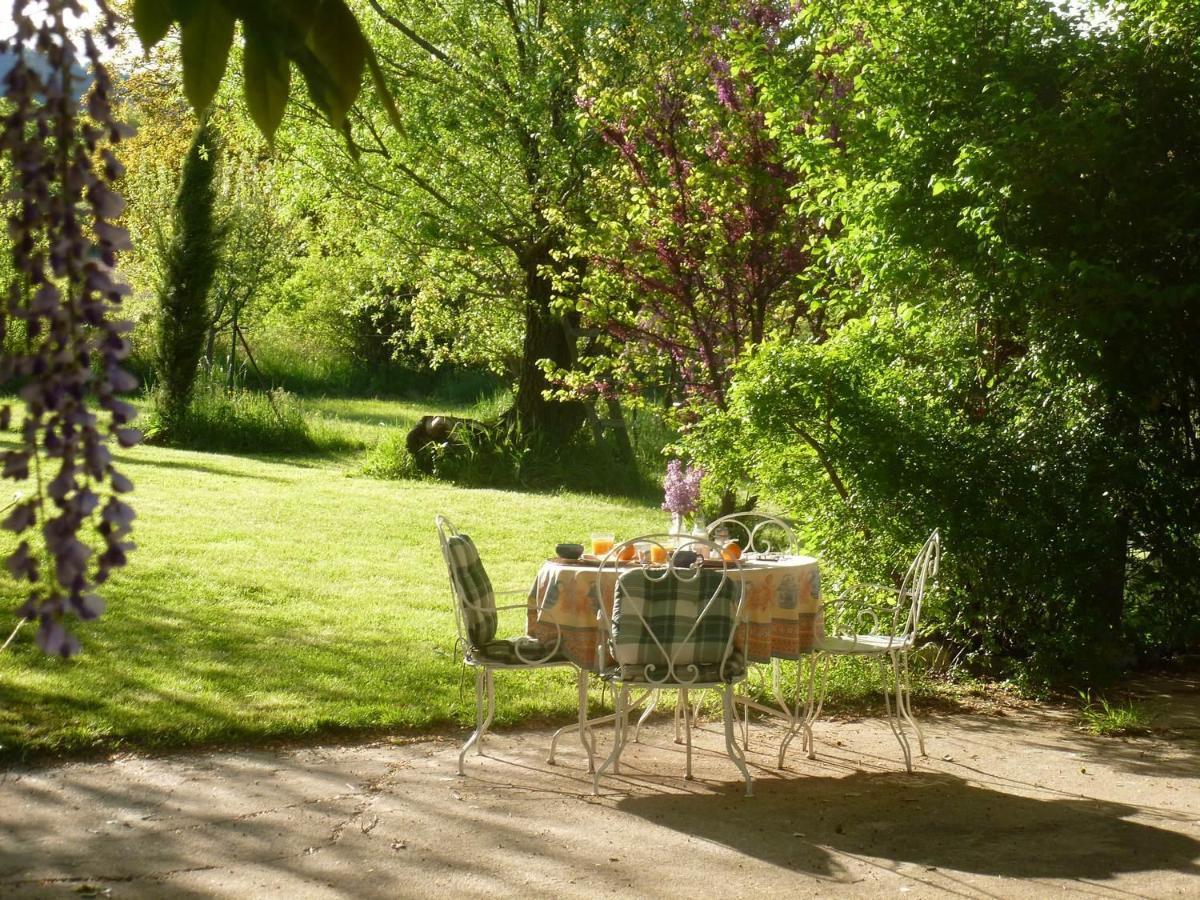 Bed and Breakfast Campagne de Pré Grand Saint-Étienne-les-Orgues Exterior foto
